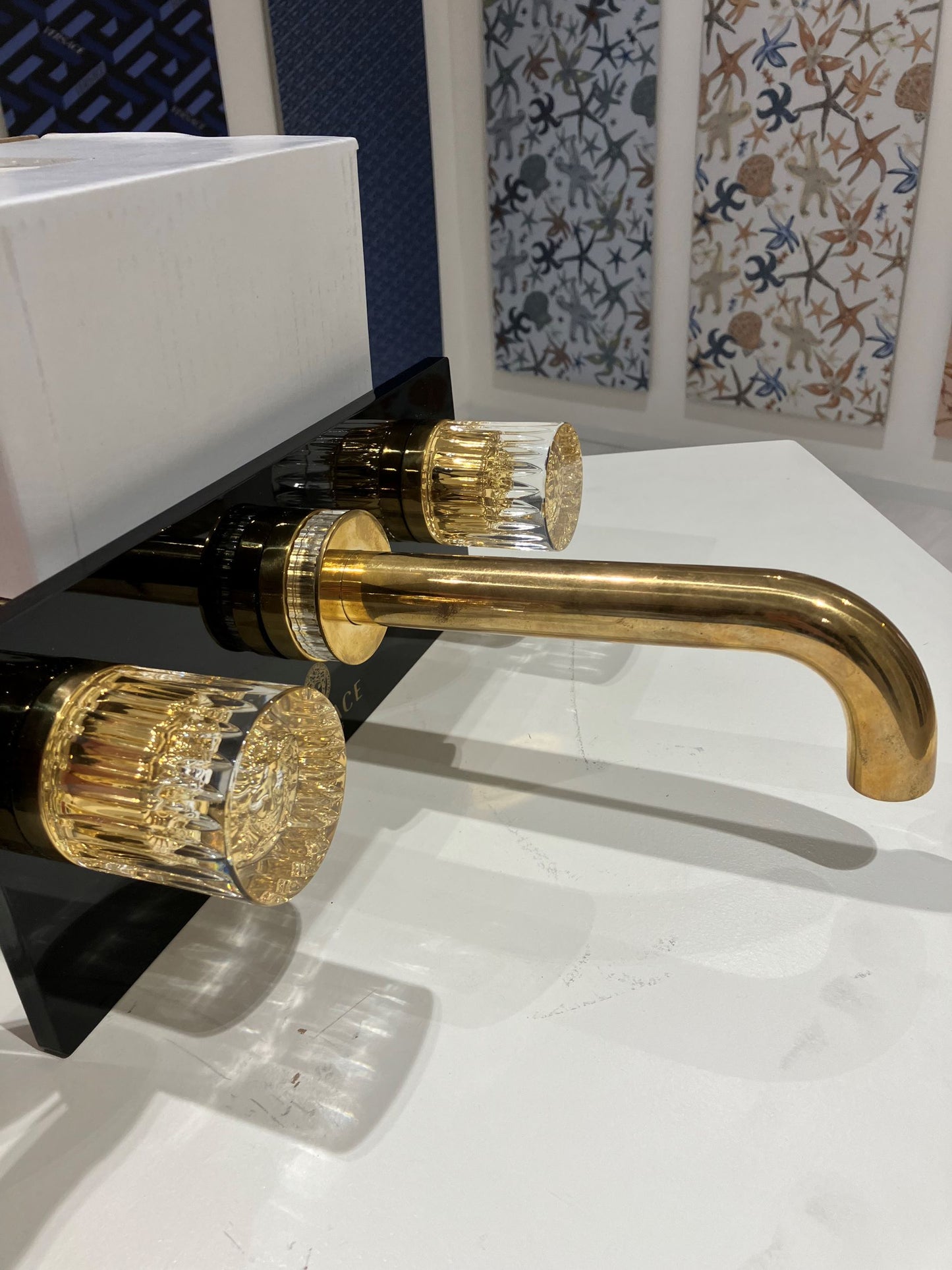 Versace 3-Hole Washbasin Wall Set Round Gold Glass